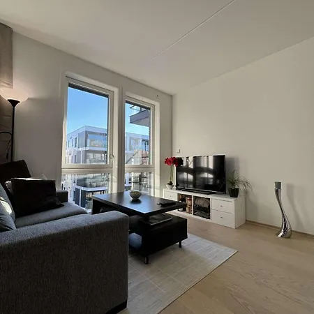 Modern And Tønsberg